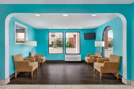 Howard Johnson by Wyndham Lookout Mountain - 1