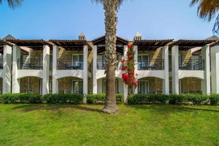 Tiana Beach Resort - 32