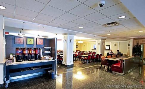 Hampton by Hilton - 31