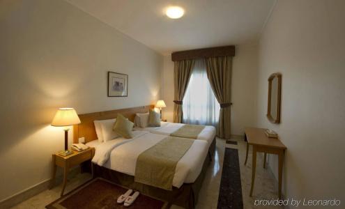 Al Bustan Centre & Residence - 9