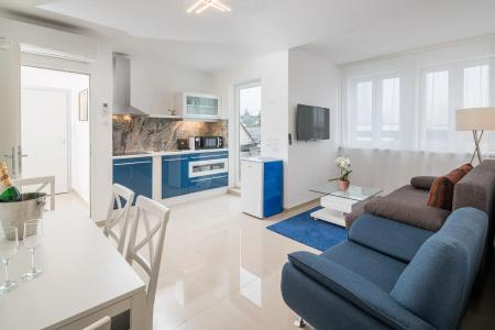 Best Western Plus Celebrity Suites - 42