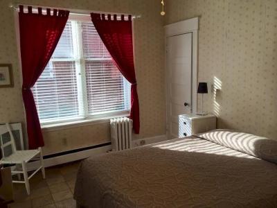 Adam's Inn - 2