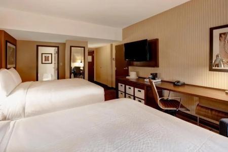 Four Points by Sheraton - 45