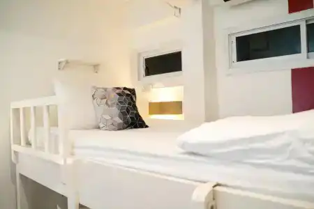 Hq Hostel Silom - 35