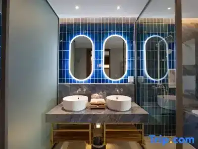 SeaCono Patong Beach Front - 126