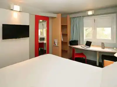 ibis Nîmes Ouest - A9 - 55