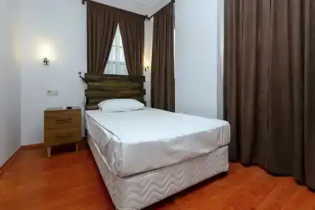 Pera Boutique - 3