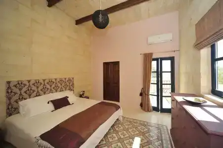 The Stonehouse - 3