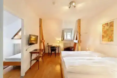 National Bern - 25