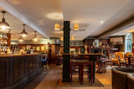Coach & Horses - 25