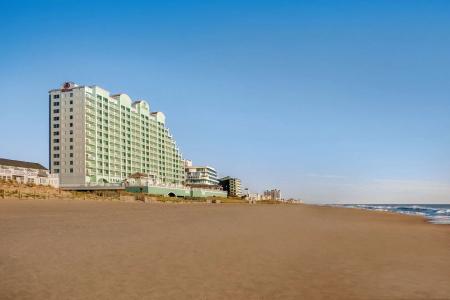 Hilton Suites Oceanfront - 21