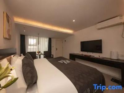 Pure Comfort Inn - 52