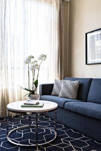 The Bayswater - 67