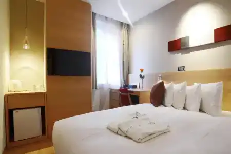Red Roof Inn & Suites Osaka Namba Nipponbashi - 38