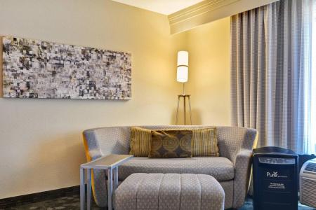 Courtyard by Marriott at Old Town - 49