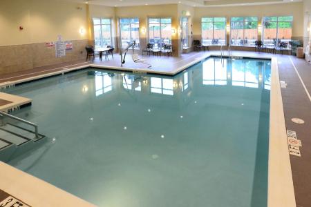 Hilton Garden Inn Airport - 16