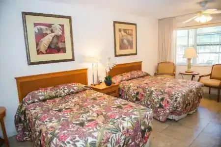 Shore Haven Resort Inn - 17