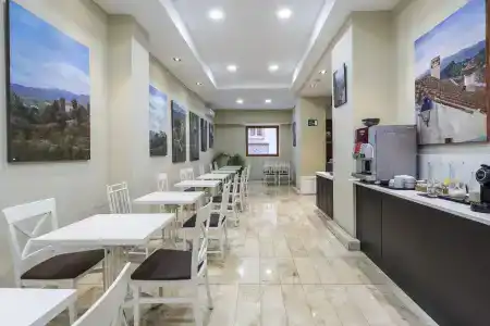 Atarazanas Málaga Boutique - 31