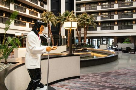 Embassy Suites by Hilton Las Vegas - 39