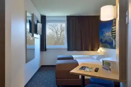 b&b Stuttgart-Airport/Messe - 30