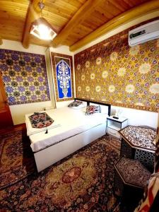 Koh-I-Noor - 26