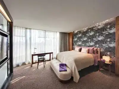 The Darling at The Star - 56