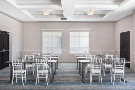 SpringHill Suites by Marriott - 36