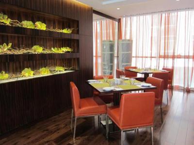 Centro Al Manhal by Rotana - 15