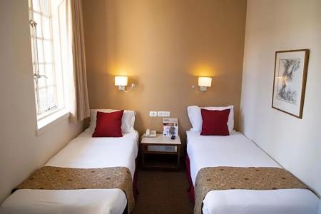 Ymca Three Arches - 50