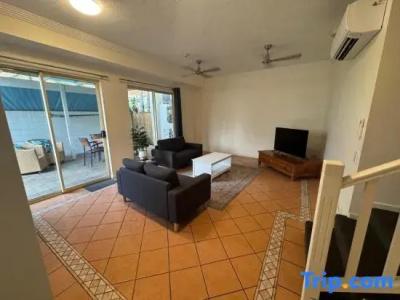 Cairns Queens Court - 106