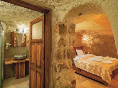 Atilla's Cave - 503