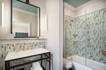 Courtyard by Marriott San Francisco Downtown/Van Ness Ave - 29