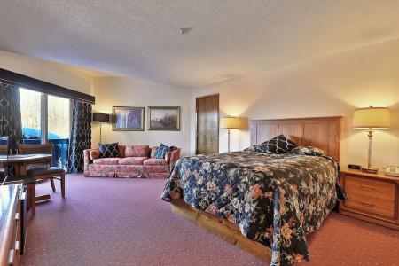Greenbrier Inn - 53