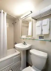 Park Lane Suites & Inn - 86
