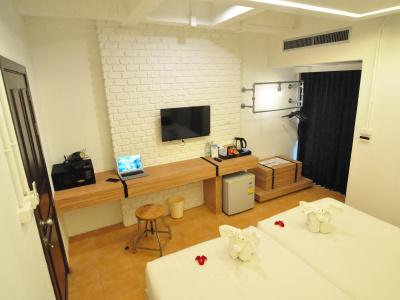 Forty Winks Phuket - 2