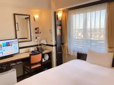 Toyoko Inn Iwatsuki Ekimae - 1