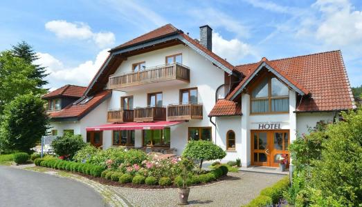 Rhön-Sonnenhof - Restaurant & Café - 0