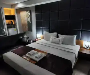 The Bangkok Cha Cha Suite - 75