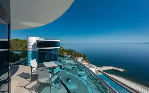 Hilton Rijeka Costabella Beach Resort And Spa - 15