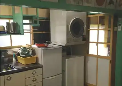 Dormitory Sandanya Guesthouse - 12