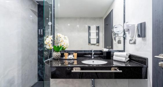 Plaza Schwerin; Sure Collection By Best Western - 79