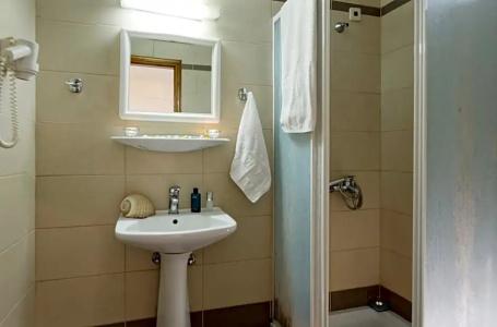 Danelis Studios & - 77