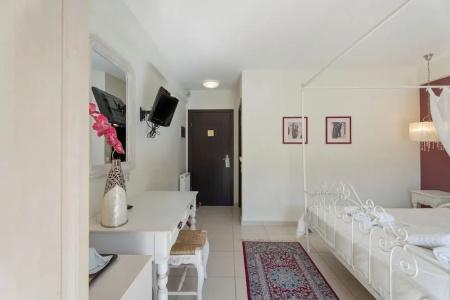 Aerinon Guesthouse - 35