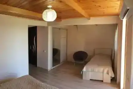 Deluxe Guest House - 1