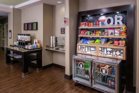 Hampton Inn Eugene - 10