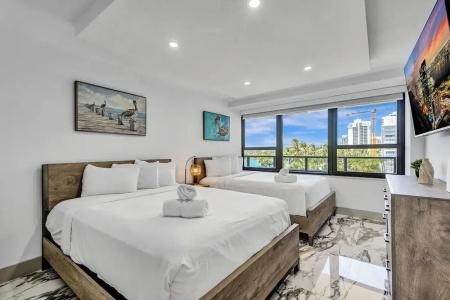The Alexander All Suites - 748