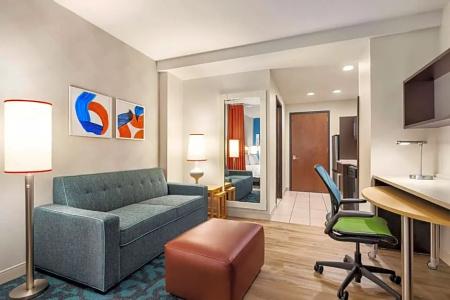 Home2 Suites Long Island City/Manhattan View - 75