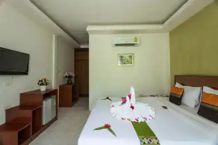 Baan Vanida Garden Resort - 8