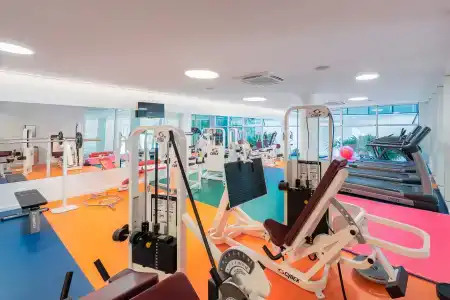 Olympia - 24