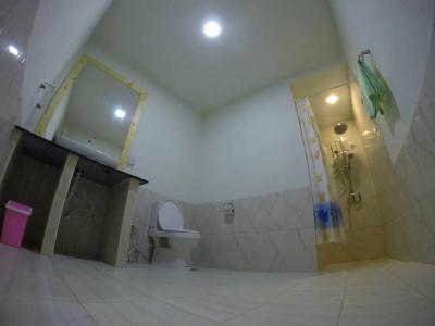 Crystal Dhiffushi - 3